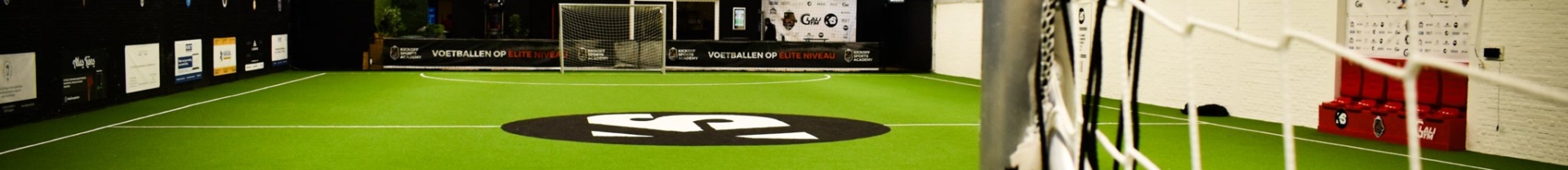 Renoveren indoor sportveld KickOff Voetbalschool